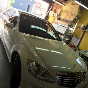 AMG S63ガラスフィルム貼り付け