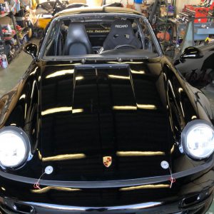 ポルシェ911ガラス交換