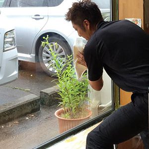 建築ガラスフィルム貼り付け