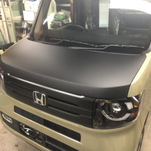 ホンダ N-VAN ボンネットラッピングフィルム貼付け施工