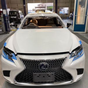 レクサスLS500自動車ガラス交換